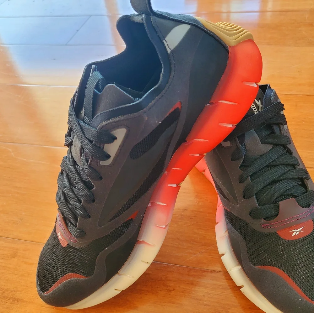Women's Zig Kinetica Sneakers, 6.5